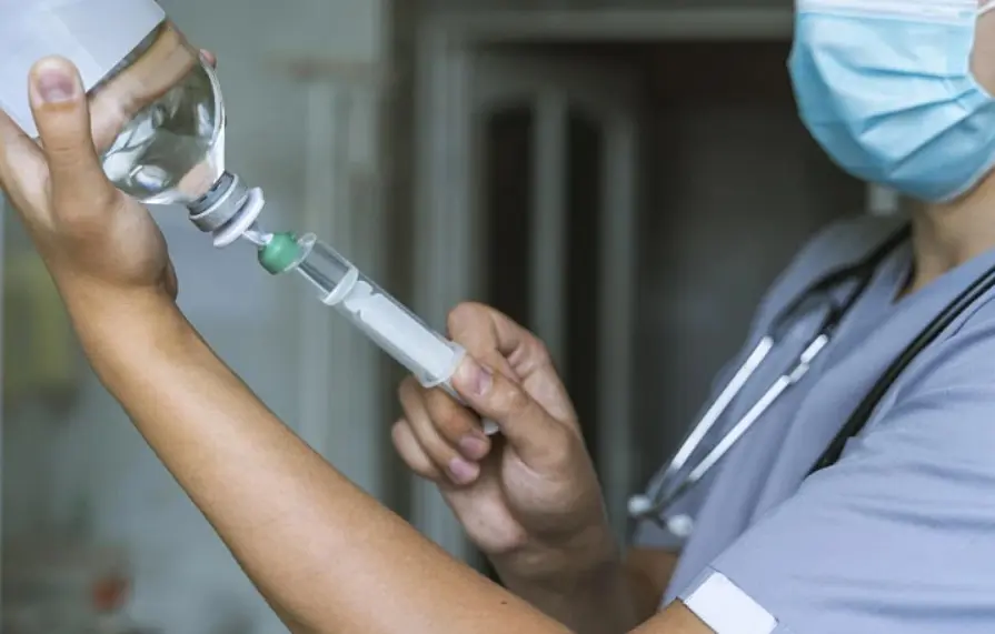 Капельница при похмелье: как быстро снять симптомы и восстановить организм